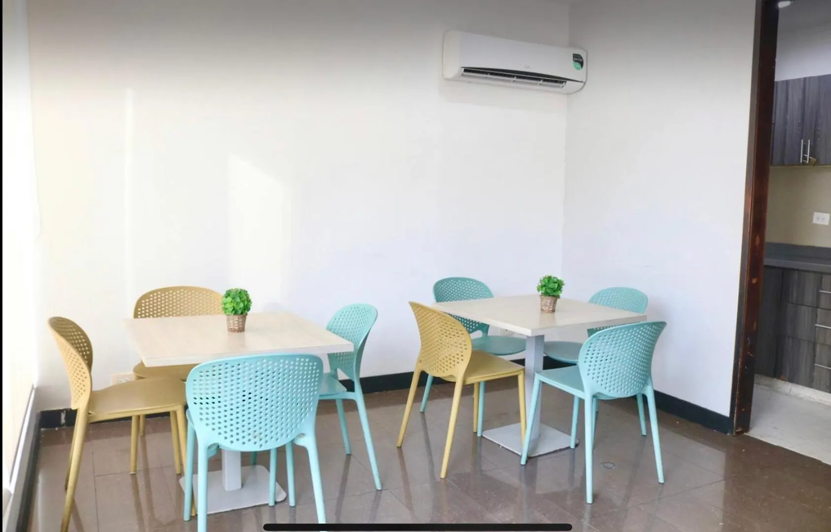 Spacious Atlantis Suites Apartments, Best Locations Barranquilla  0*, Barranquilla (Atlantico) Colombia